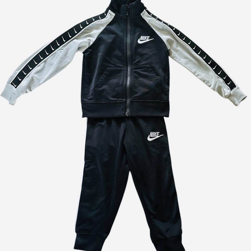 Nike Unisex Baby Toddler 2-Piece Tracksuit Set Size 2T